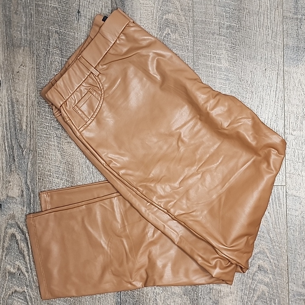 Faux leather pants. CUTE! Size 1x-3x. Also available in black.
